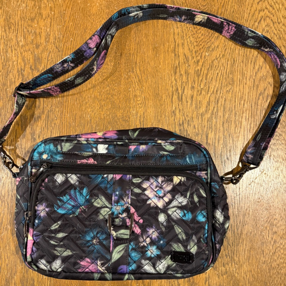 Lug Carousel XL Crossbody Convertible Bag in Bloom Black